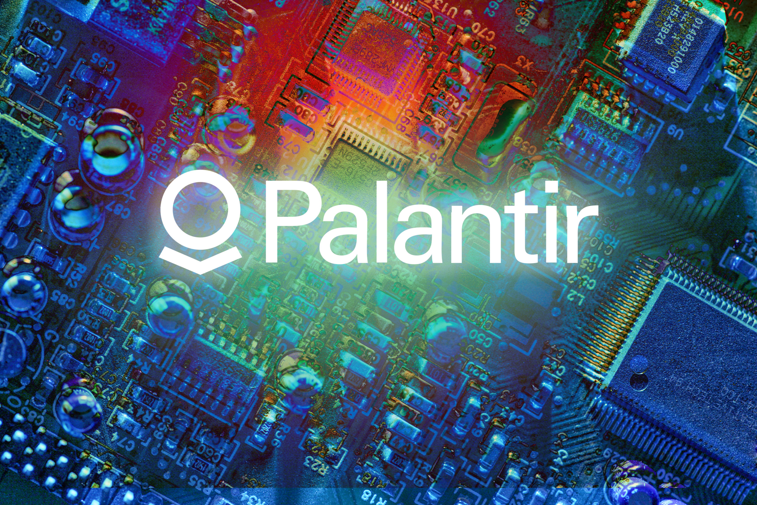 Palantir-Aktie stürzt nach Gewinnrückgang ein!