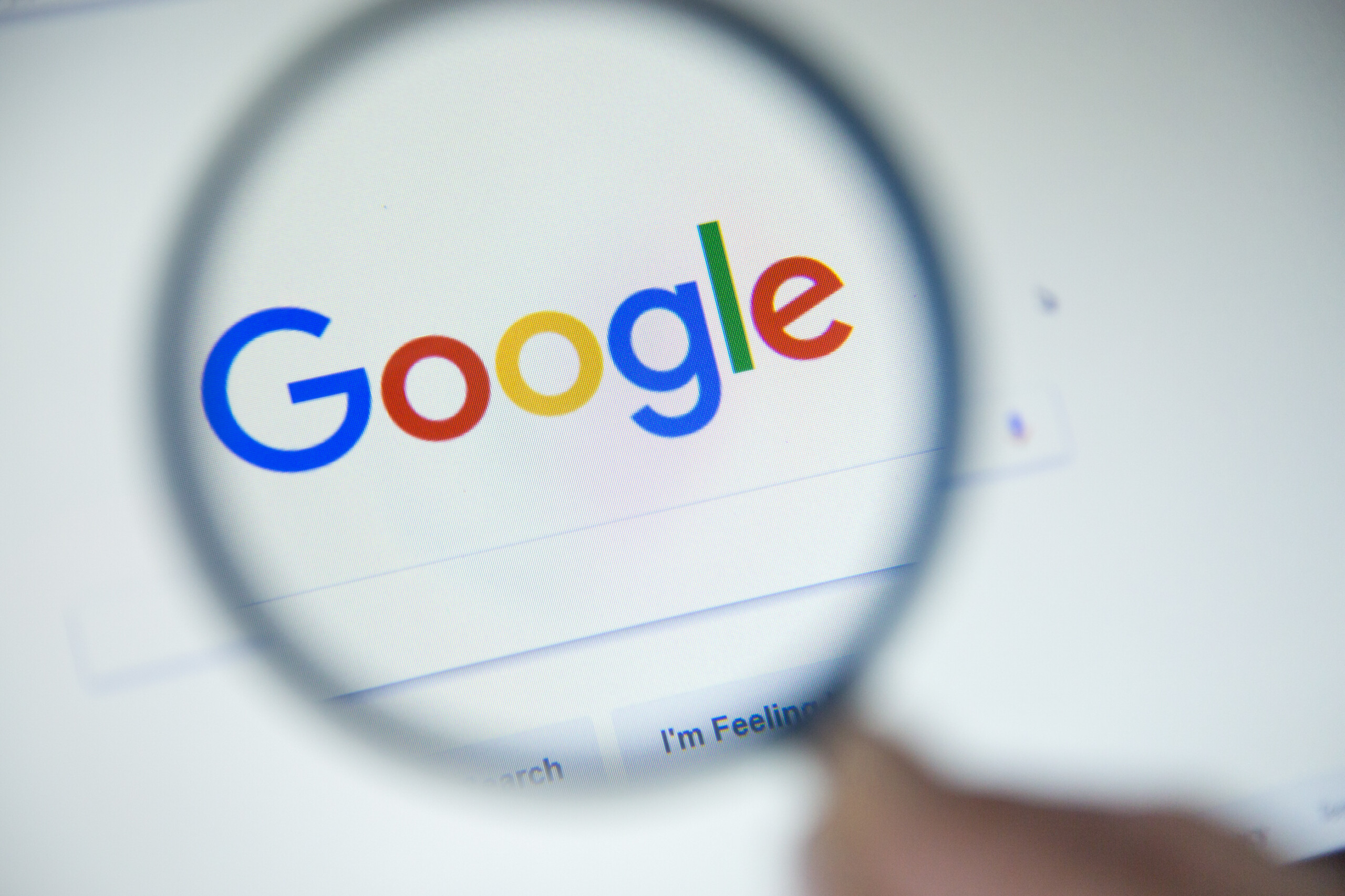 Alphabet: US-Gericht prüft Zerschlagung von Google!