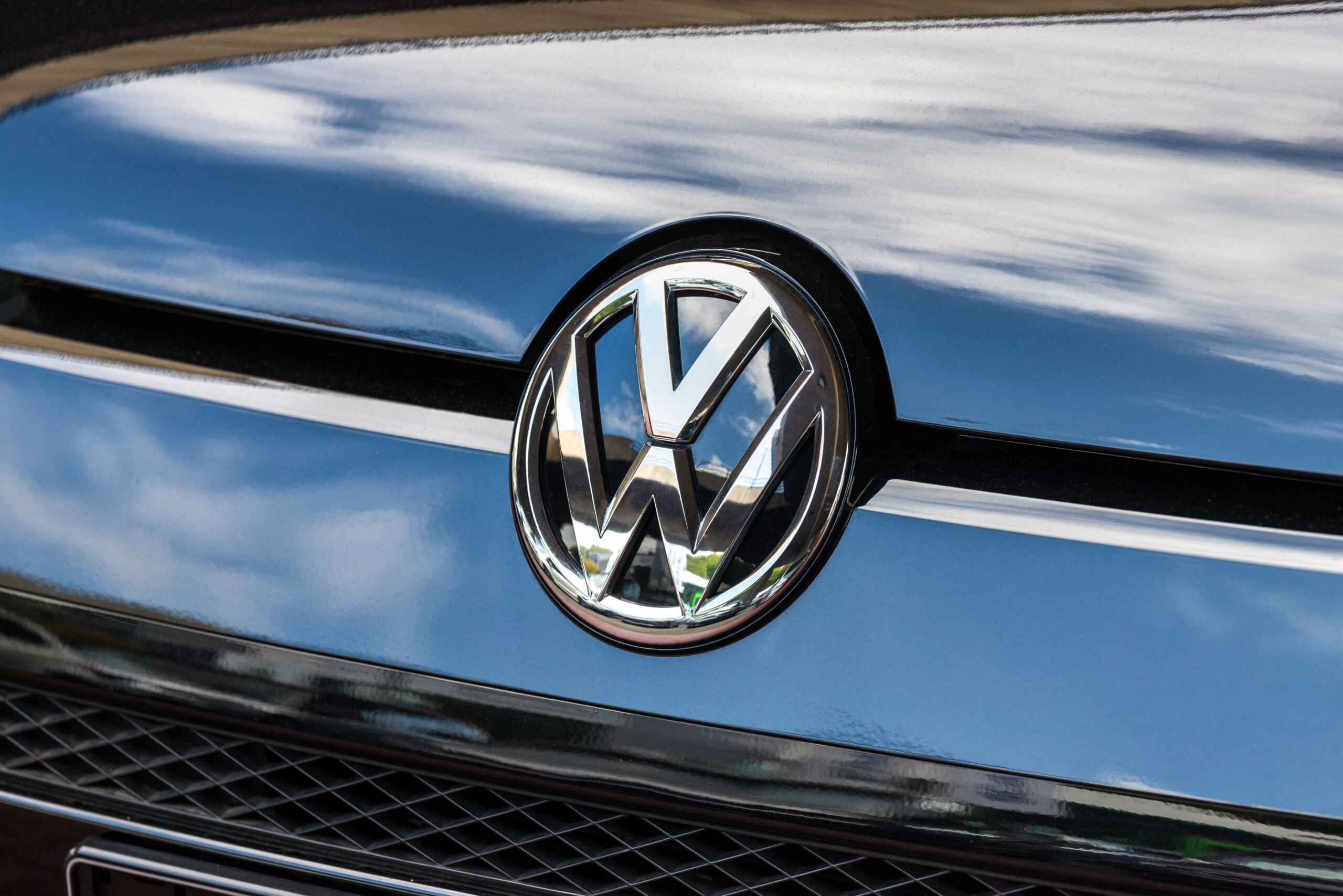 Volkswagen: Operatives Ergebnis bricht im 1. Quartal 2025 um mehr als 40 % ein!