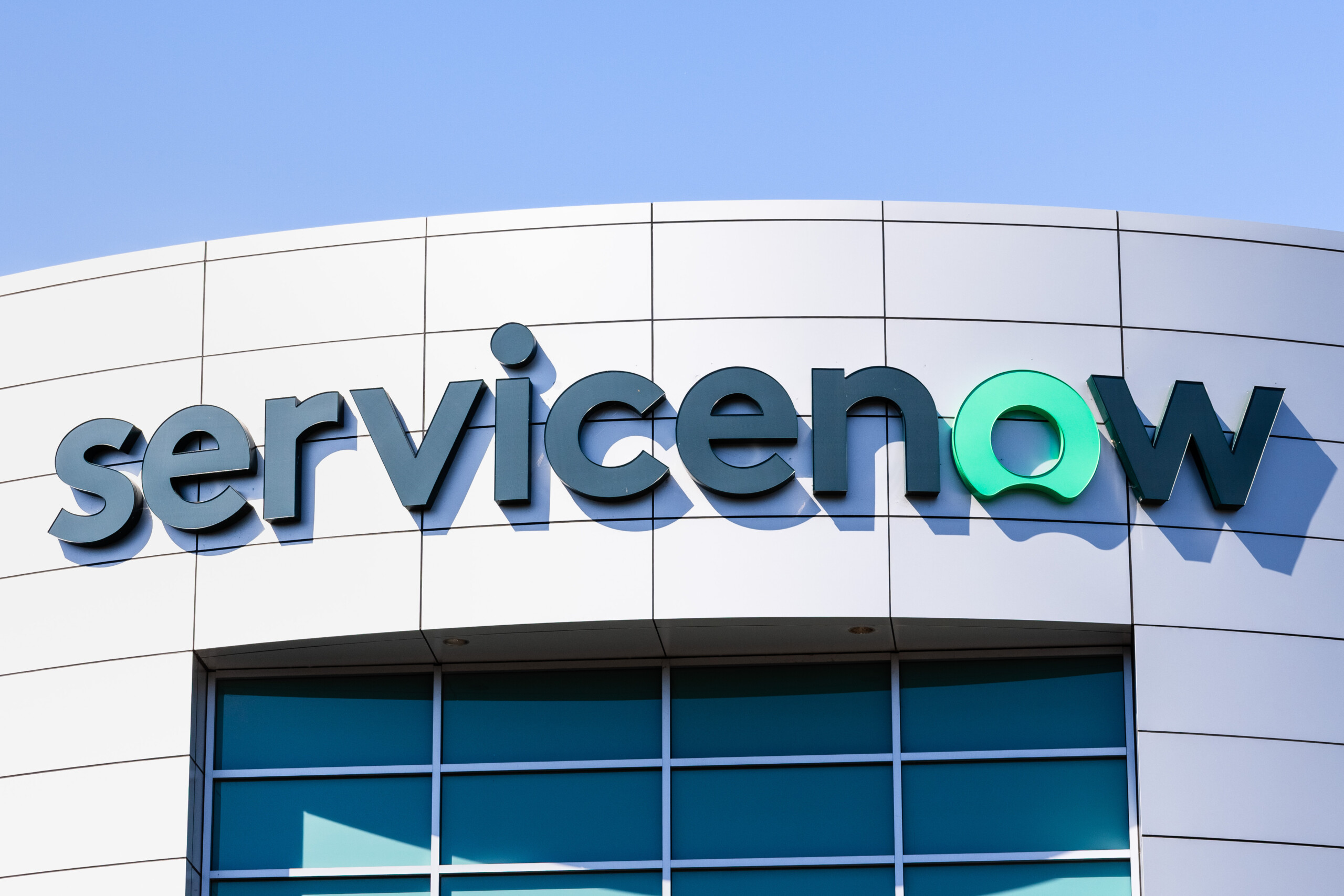 ServiceNow überzeugt mit starkem Quartal – KI-Strategie zahlt sich aus