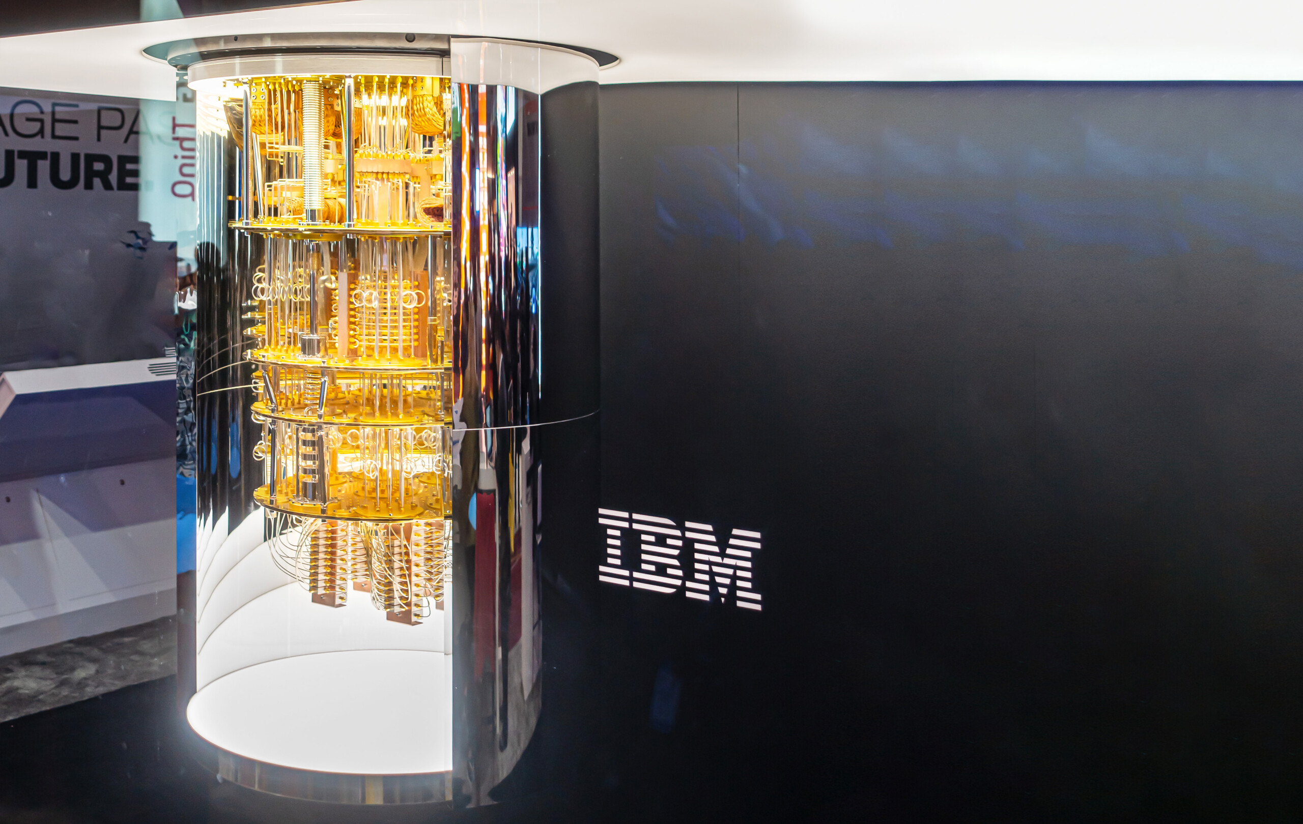 IBM stellt 150 Mrd. USD großes Investitionspaket in den USA vor! Fokus liegt auf Großrechnern und Quantencomputern!