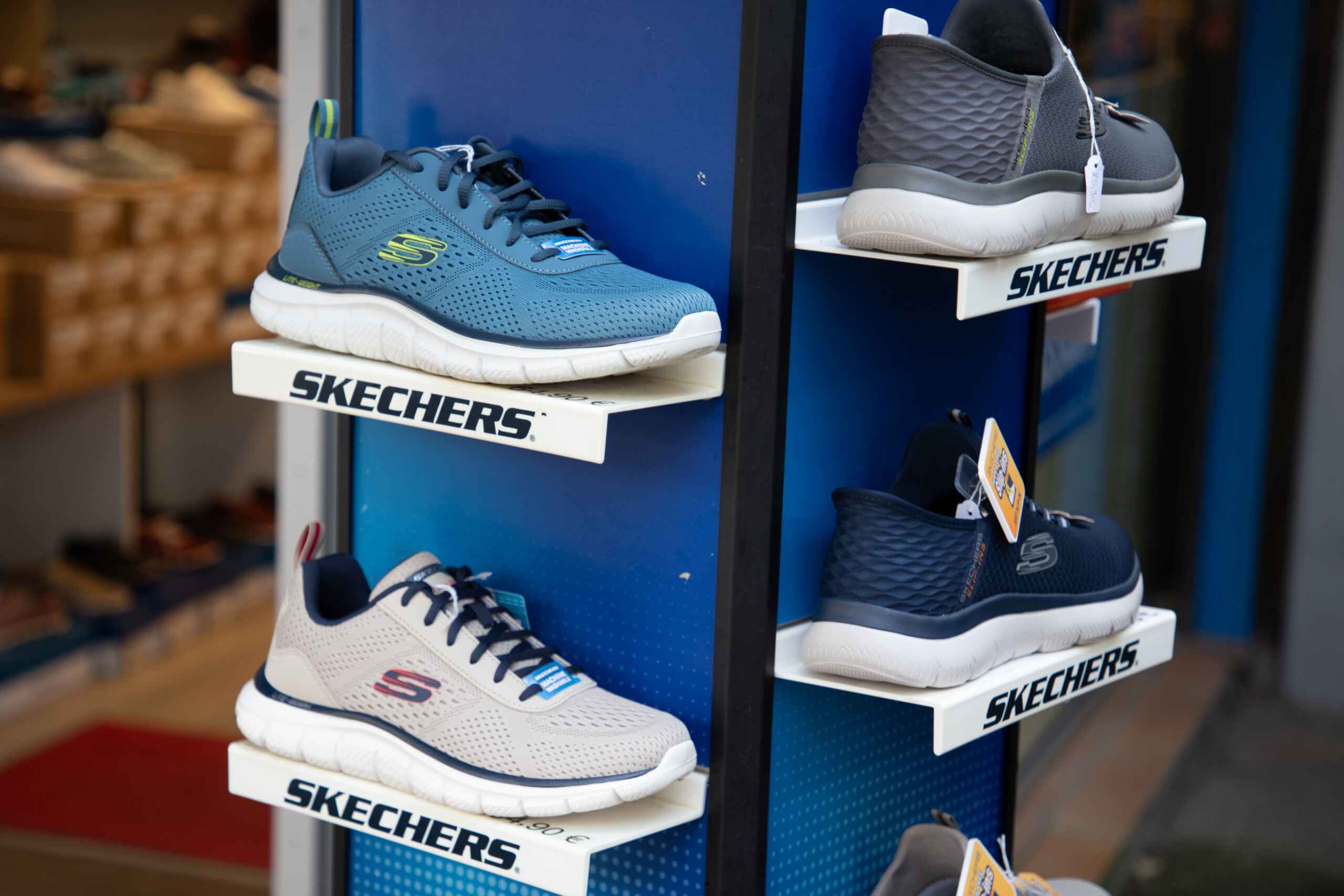 Skechers akzeptiert Übernahme durch 3G Capital für 63 USD pro Aktie! Aktie legt um 24 % zu und wird privatisiert!