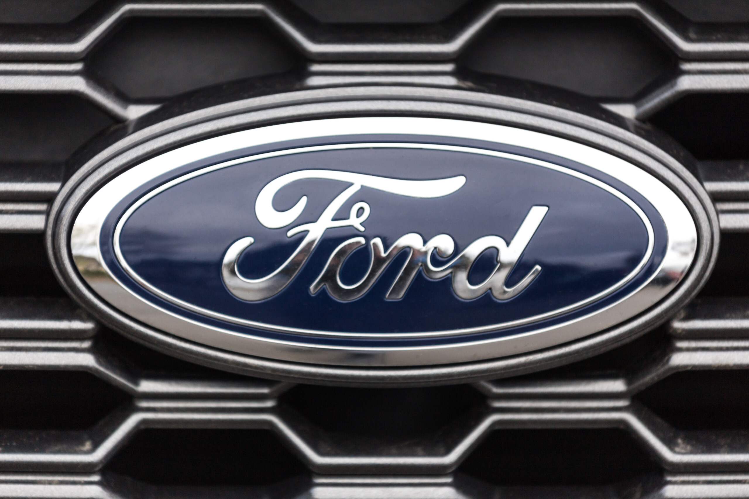 Ford nimmt drastische Veränderungen am Projekt zur Entwicklung eines Tesla-ähnlichen elektronischen Gehirns vor