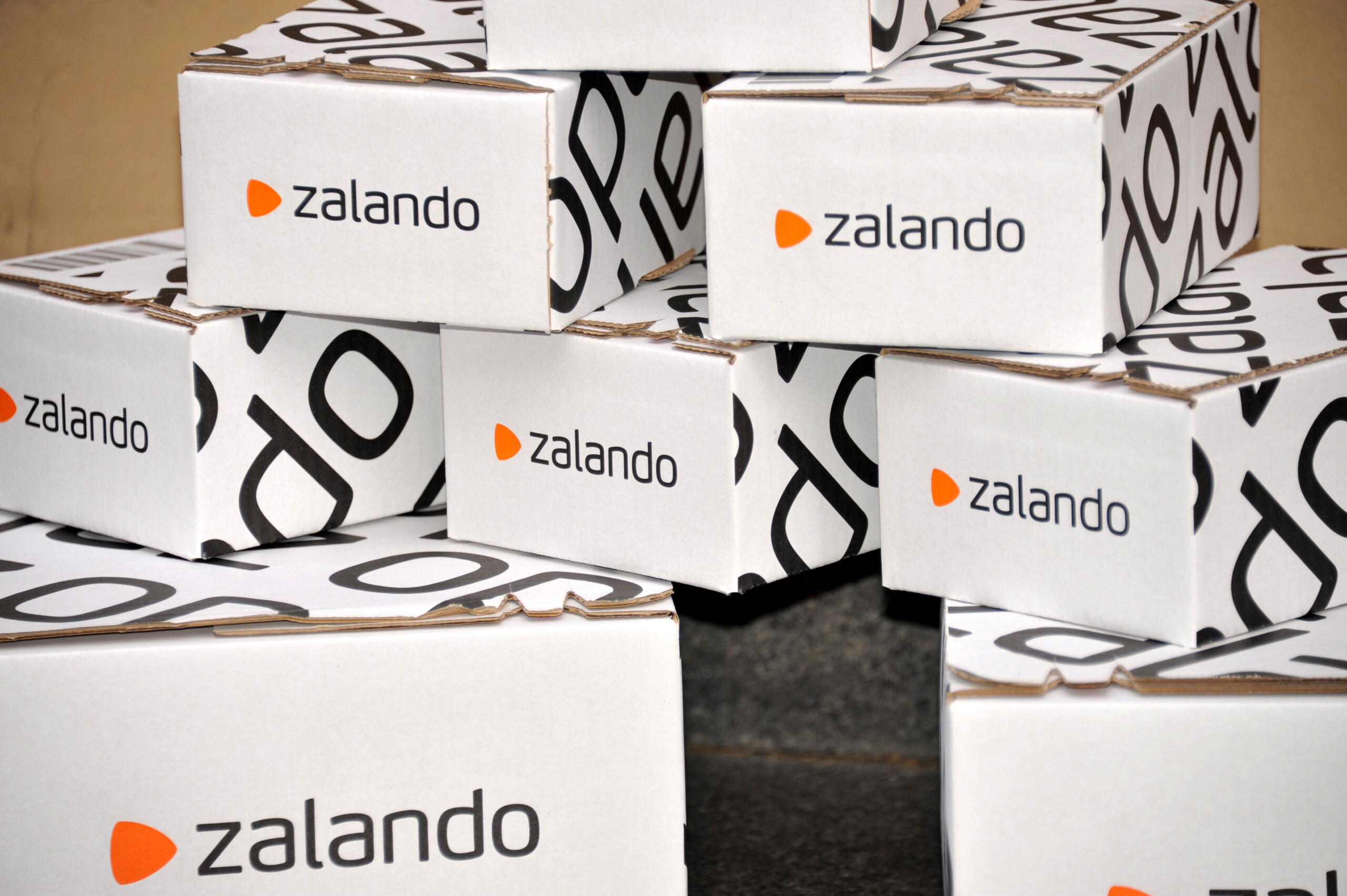 Zalando: Erfolgreicher Start ins Geschäftsjahr 2025! Rekord-Kundenzahl und starkes Gewinnwachstum!