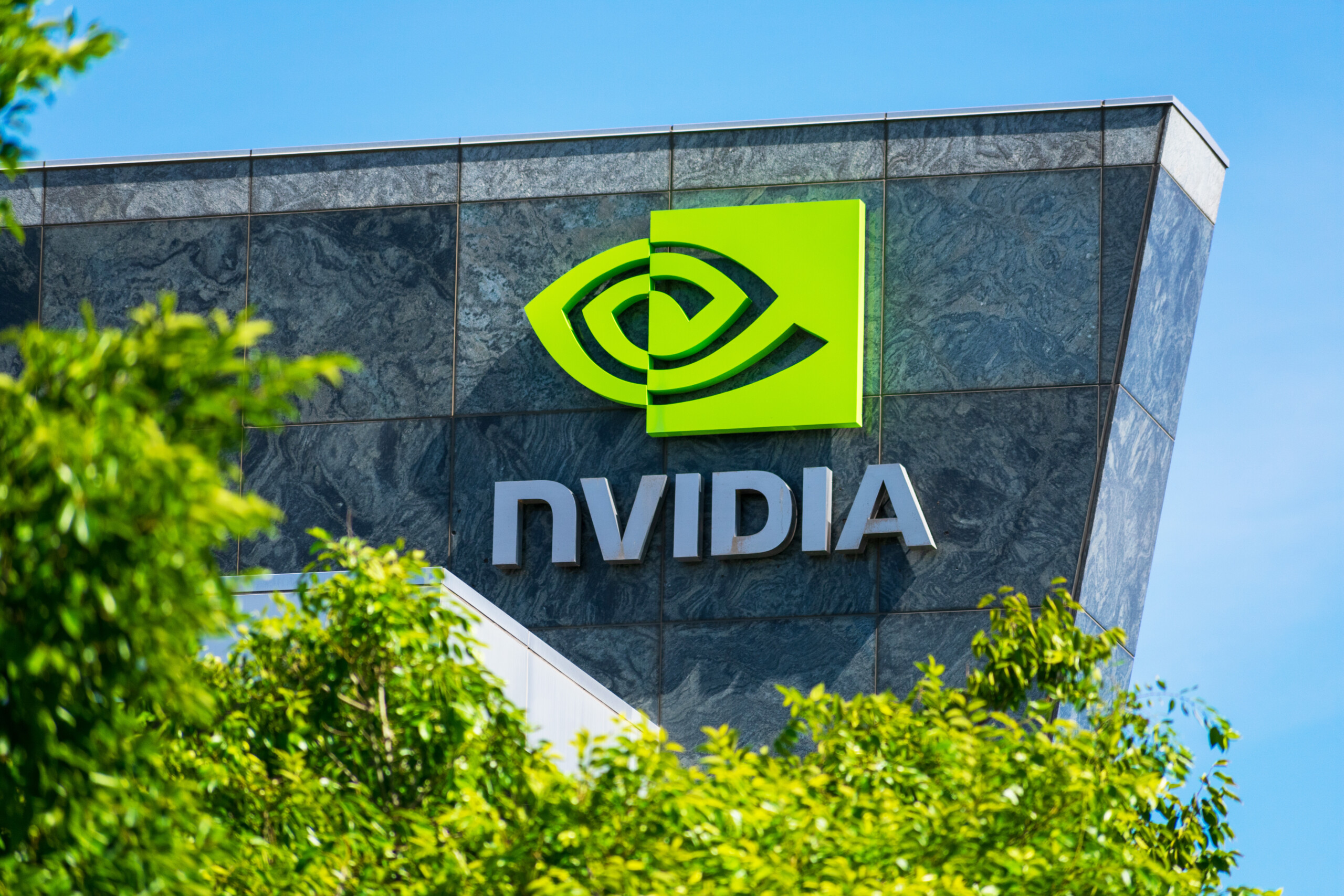 Nvidia: Bau von Europas größtem KI-Rechenzentrum in Frankreich angekündigt!