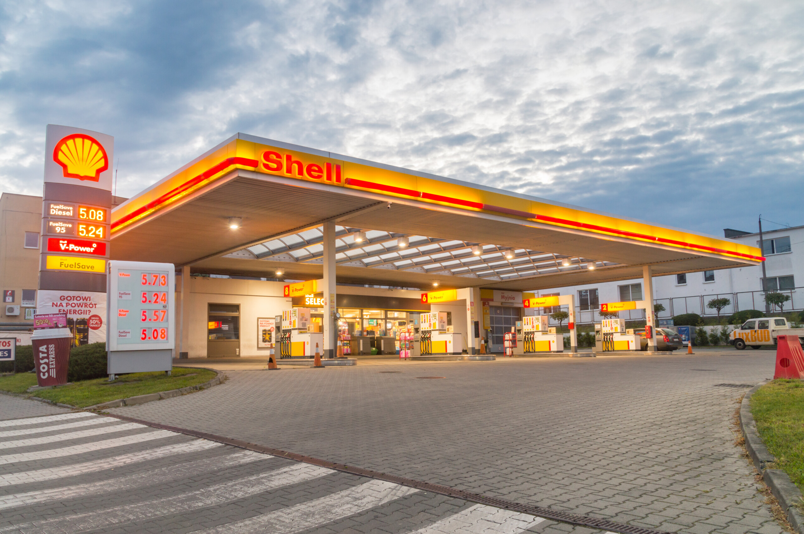 Shell erwägt mögliche Übernahme von BP