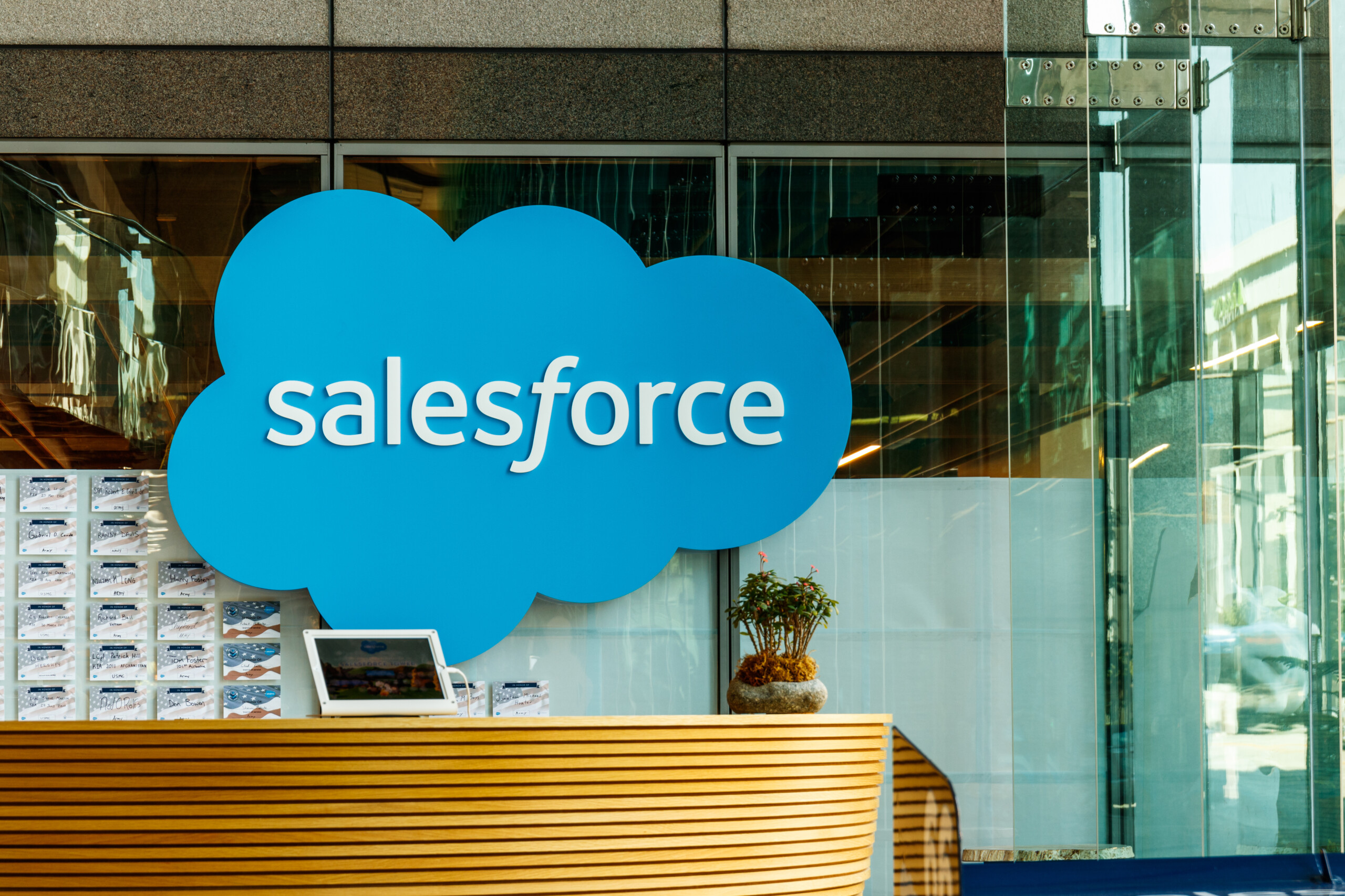 Großer Deal in Sicht für Salesforce! Informatica-Übernahme soll Startschuss für die nächste Datenrevolution bringen!