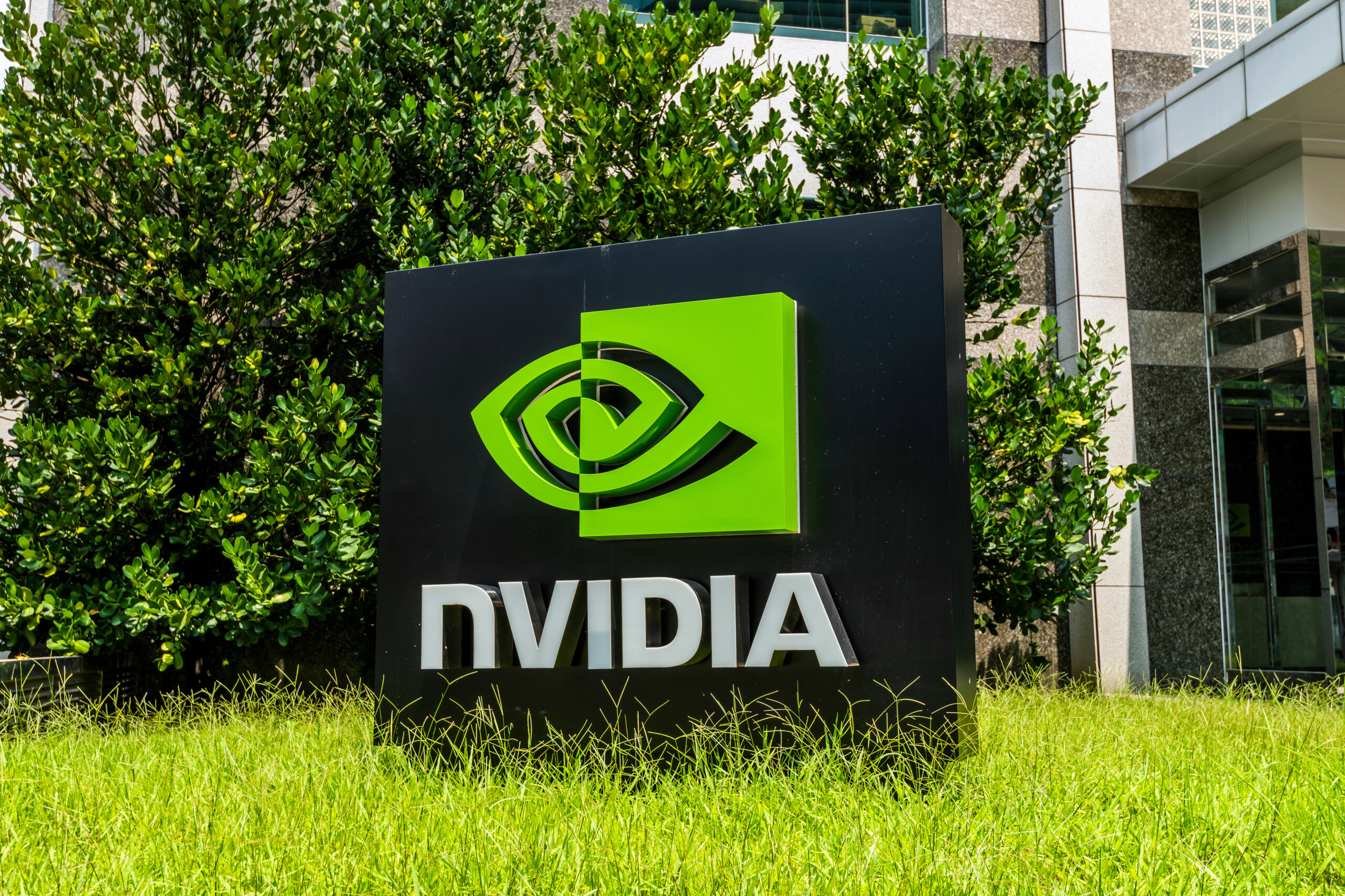 Nvidia: Bau von Europas größtem KI-Rechenzentrum in Frankreich angekündigt!