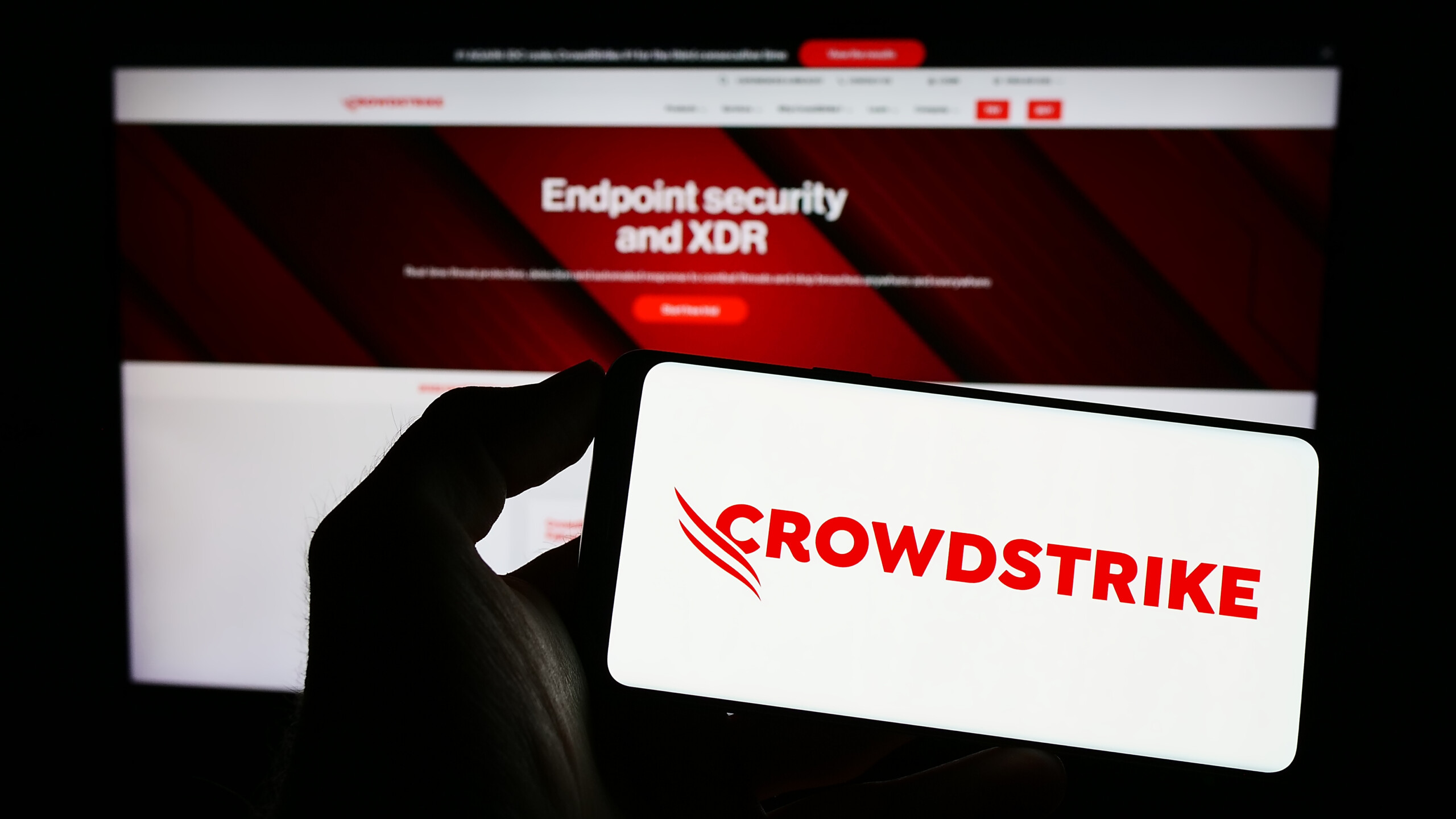 CrowdStrike im KI-Turbo! Falcon-Plattform wird trotz gemischter Zahlen zur Schaltzentrale moderner Cybersicherheit!