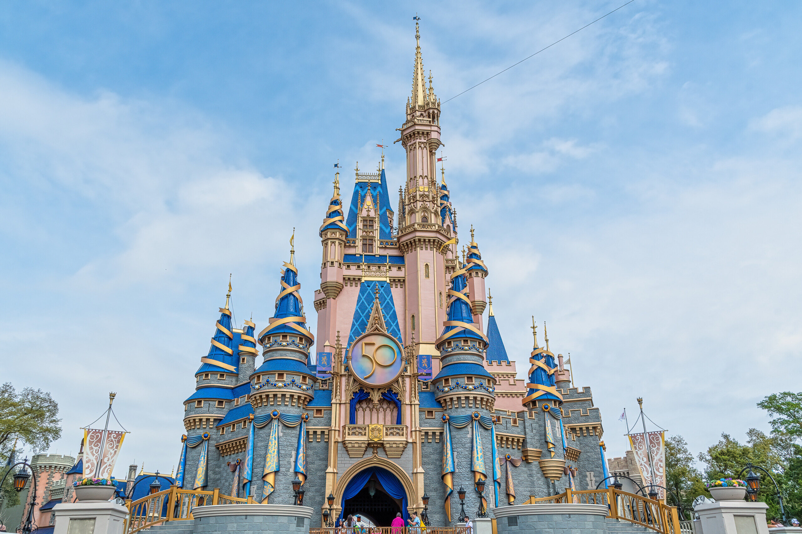 Erwacht Walt Disney aus dem Winterschlaf? Zwischen Vergangenheit, Krise und Comeback in eine neue Ära!