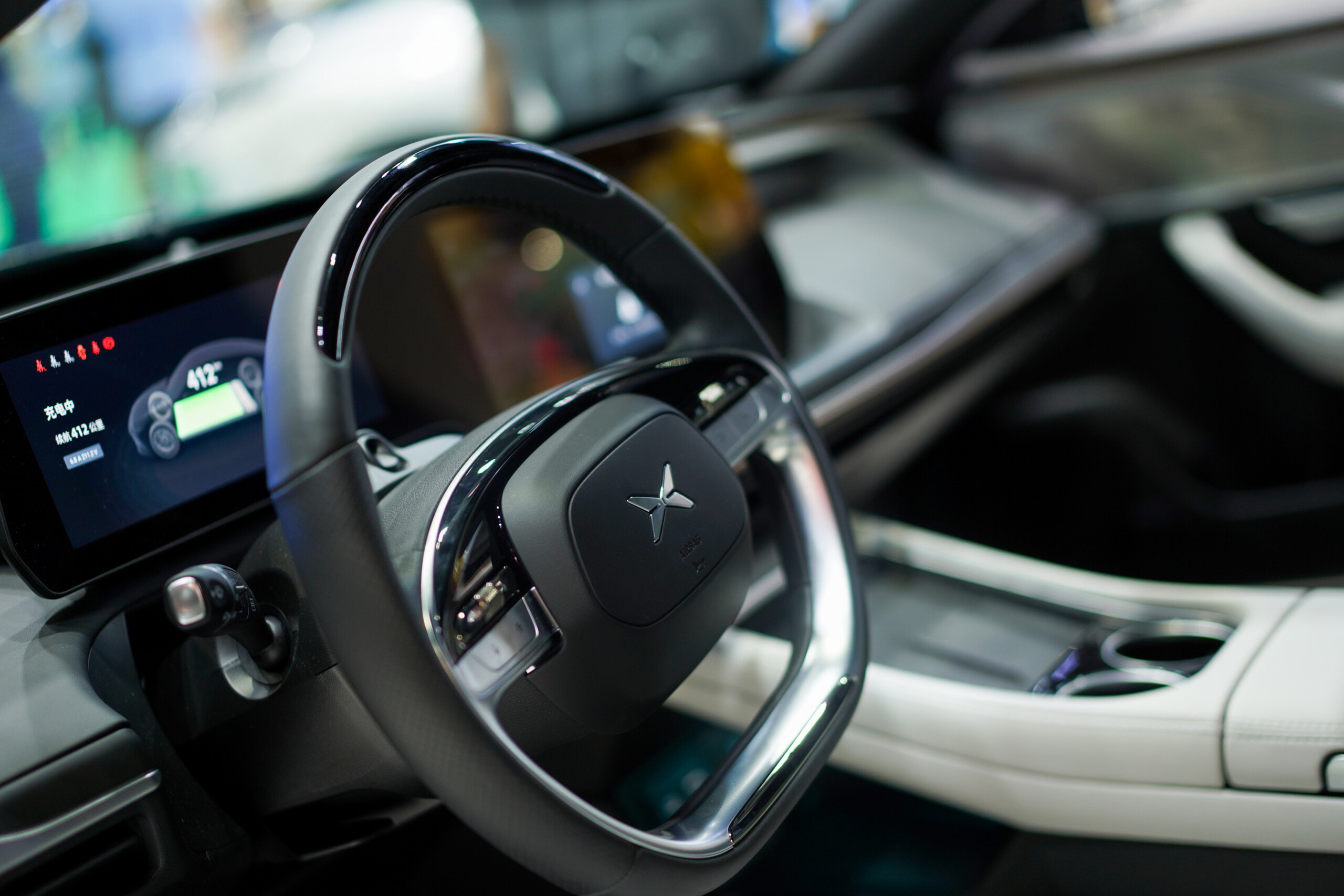 Xpeng zeigt neuen Hightech-SUV zur Prime Time im Staatsfernsehen