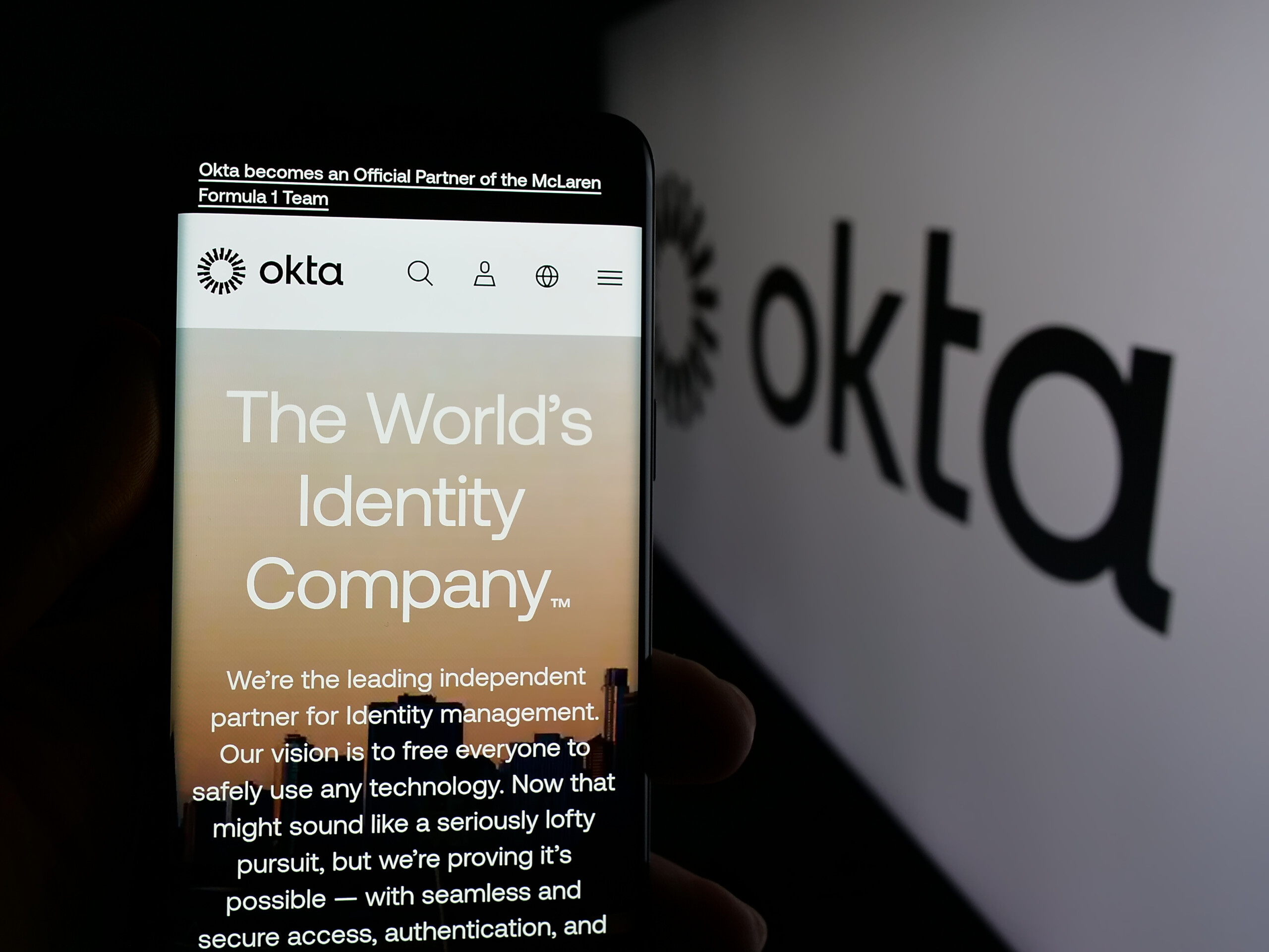 Okta: Auth for GenAI und Übernahme von Axiom Security treiben Wachstum und Sicherheit im KI-Zeitalter!
