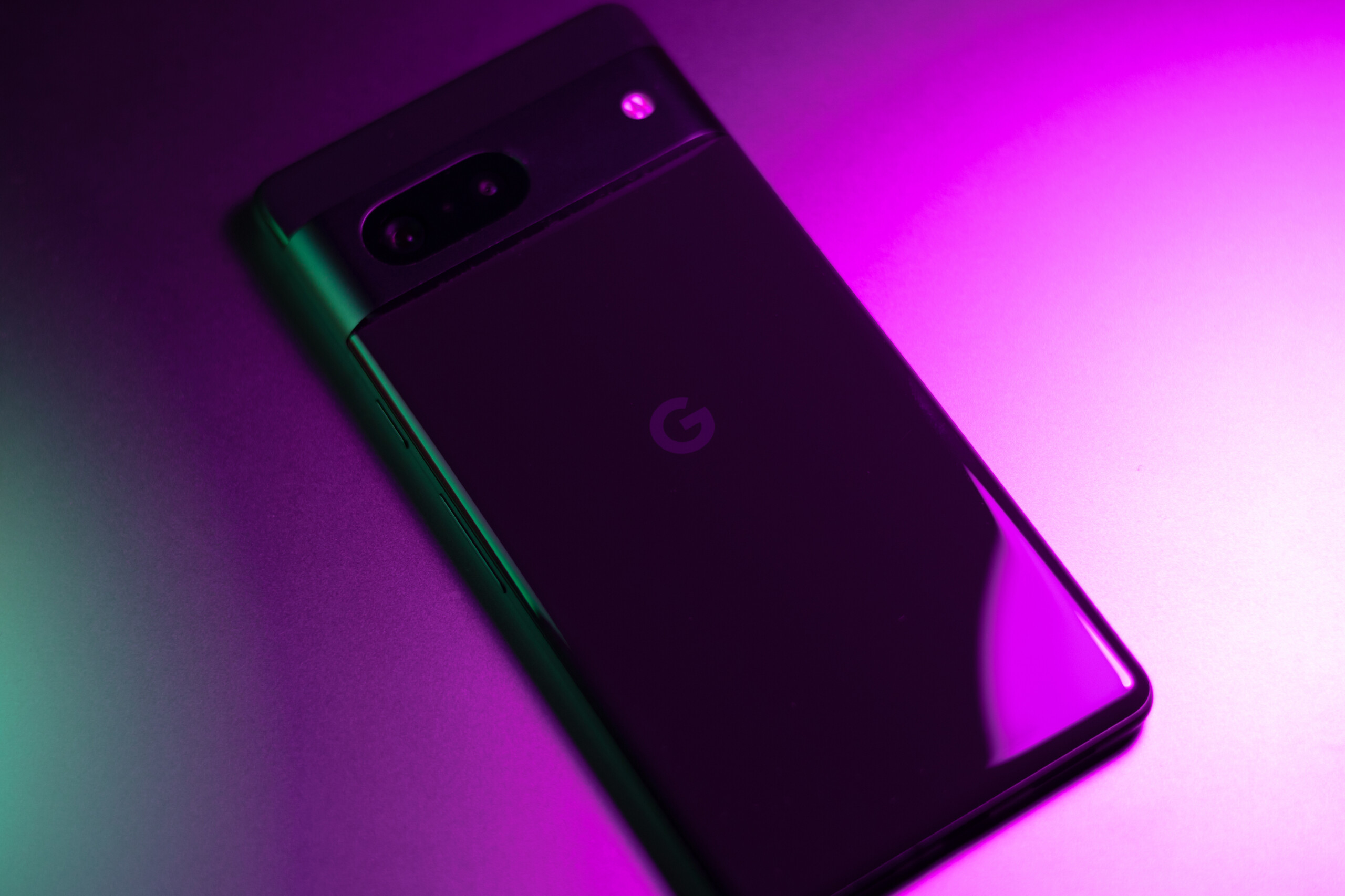 Google setzt Produktfokus auf KI-Power! Flaggschiff Pixel 10, Smartwatch, Ohrhörer und der neue G5 Chip!