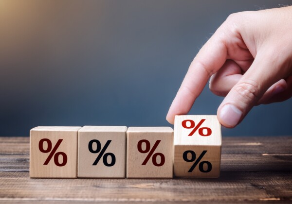Diese 3 Aktien erfüllen gerade die Trading-Kriterien von Mark Minervini