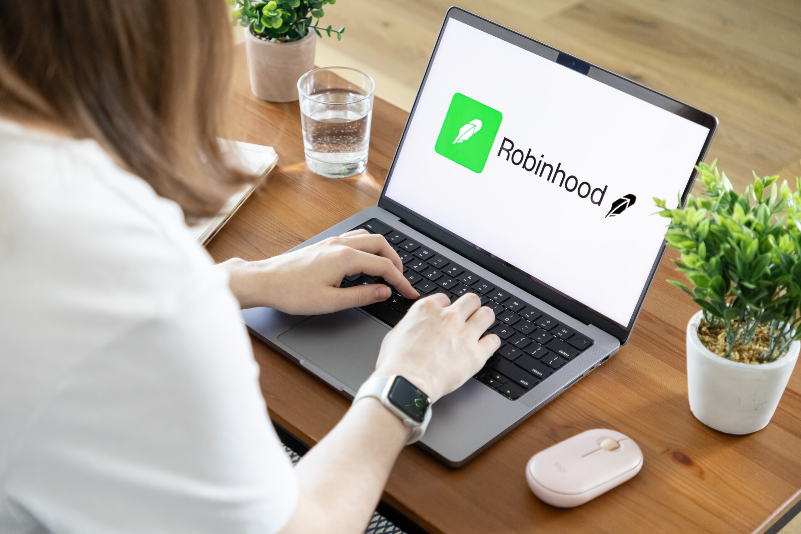 Erste Risse bei Robinhood werden sichtbar! Kann sich das nachhaltige Wachstum durch die S&P 500 Aufnahme fortsetzen?
