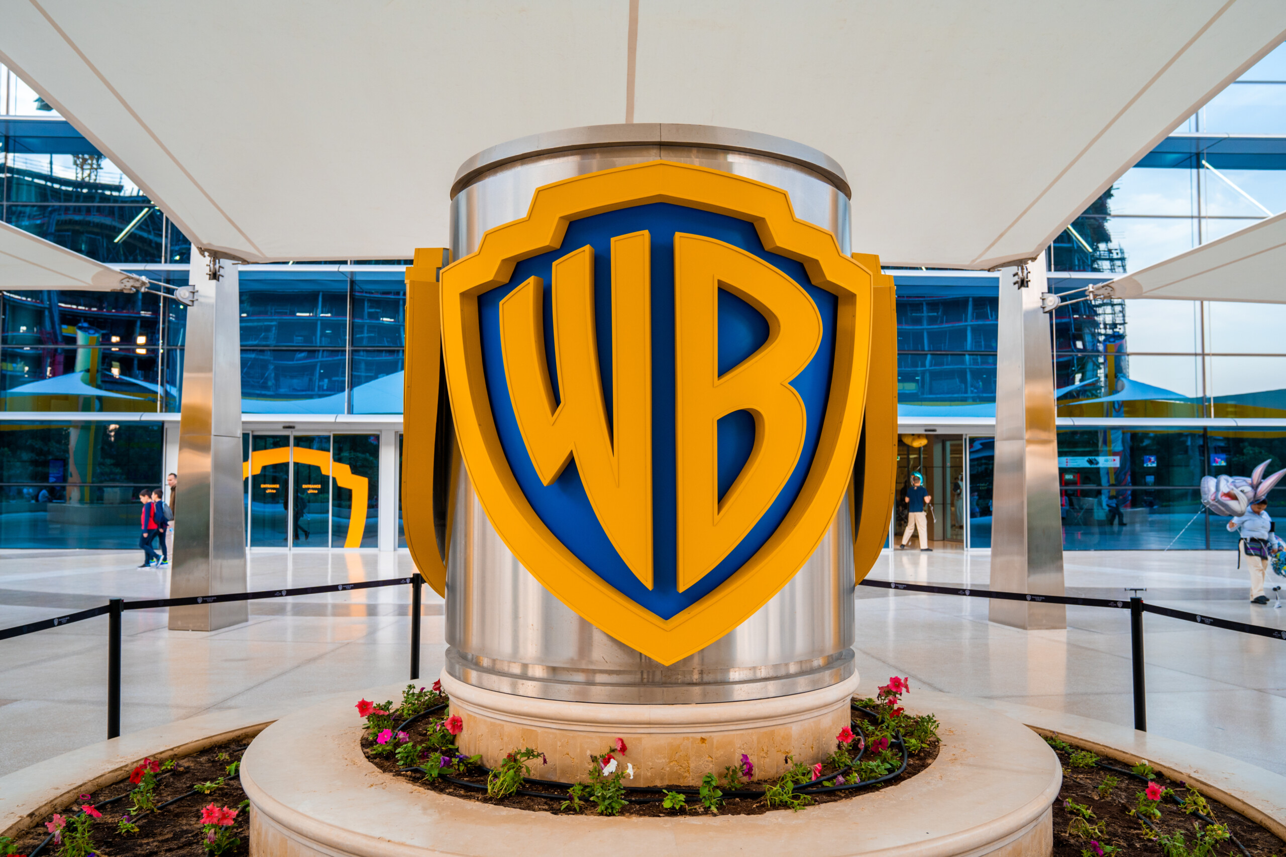 Warner Bros. Discovery:  Streaming, Synergien  und Fusionsgerüchte –  Die Zukunft ist lebhaft