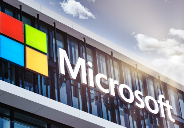 Microsoft setzt 30 Mrd. USD Wette auf KI-Infrastruktur in Großbritannien! Supercomputer, GPUs und Jobs im Fokus!