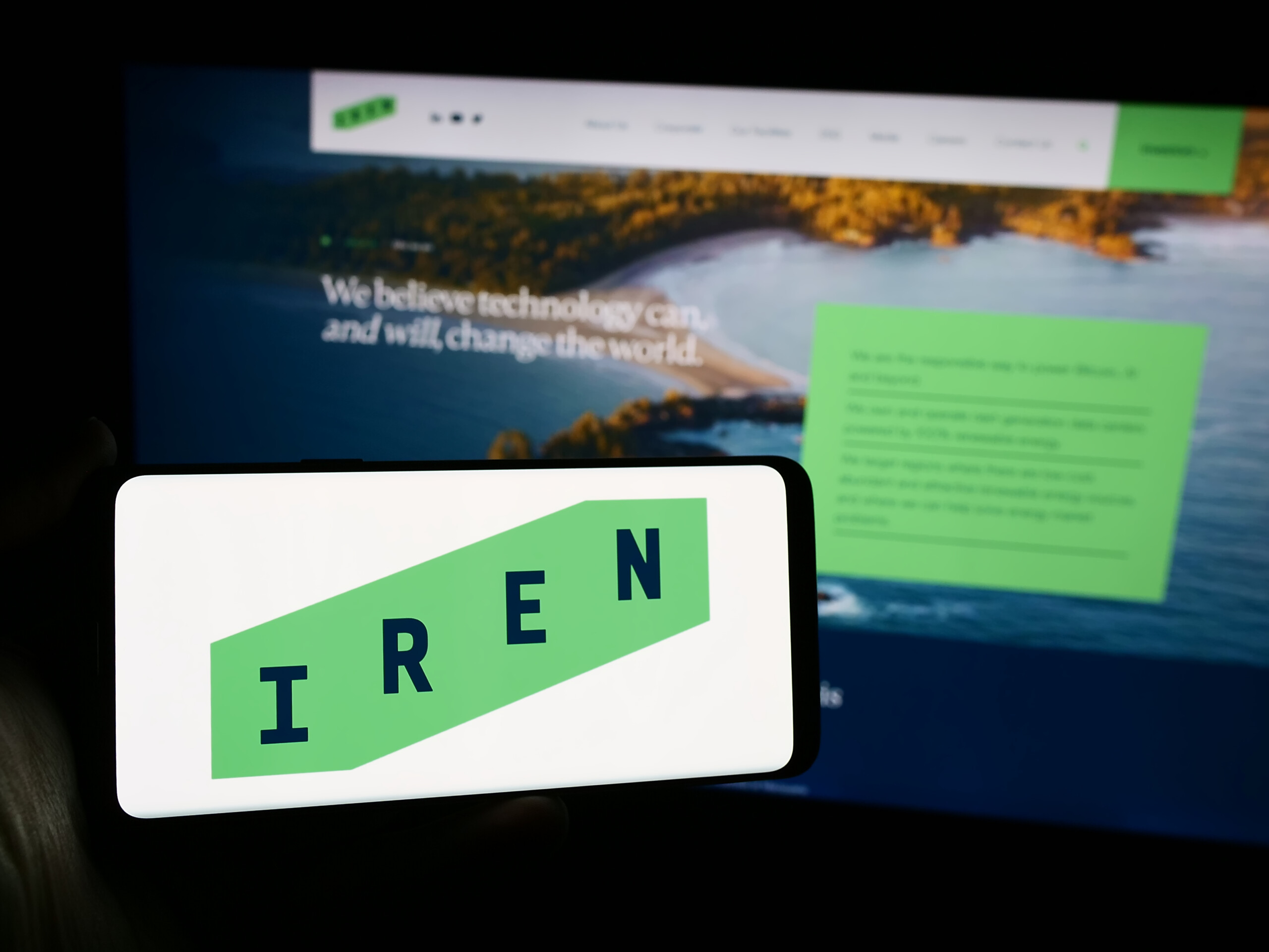 IREN Limited-Aktie steigt nach Rekordumsatz und Nvidia-Partnerschaft stark an