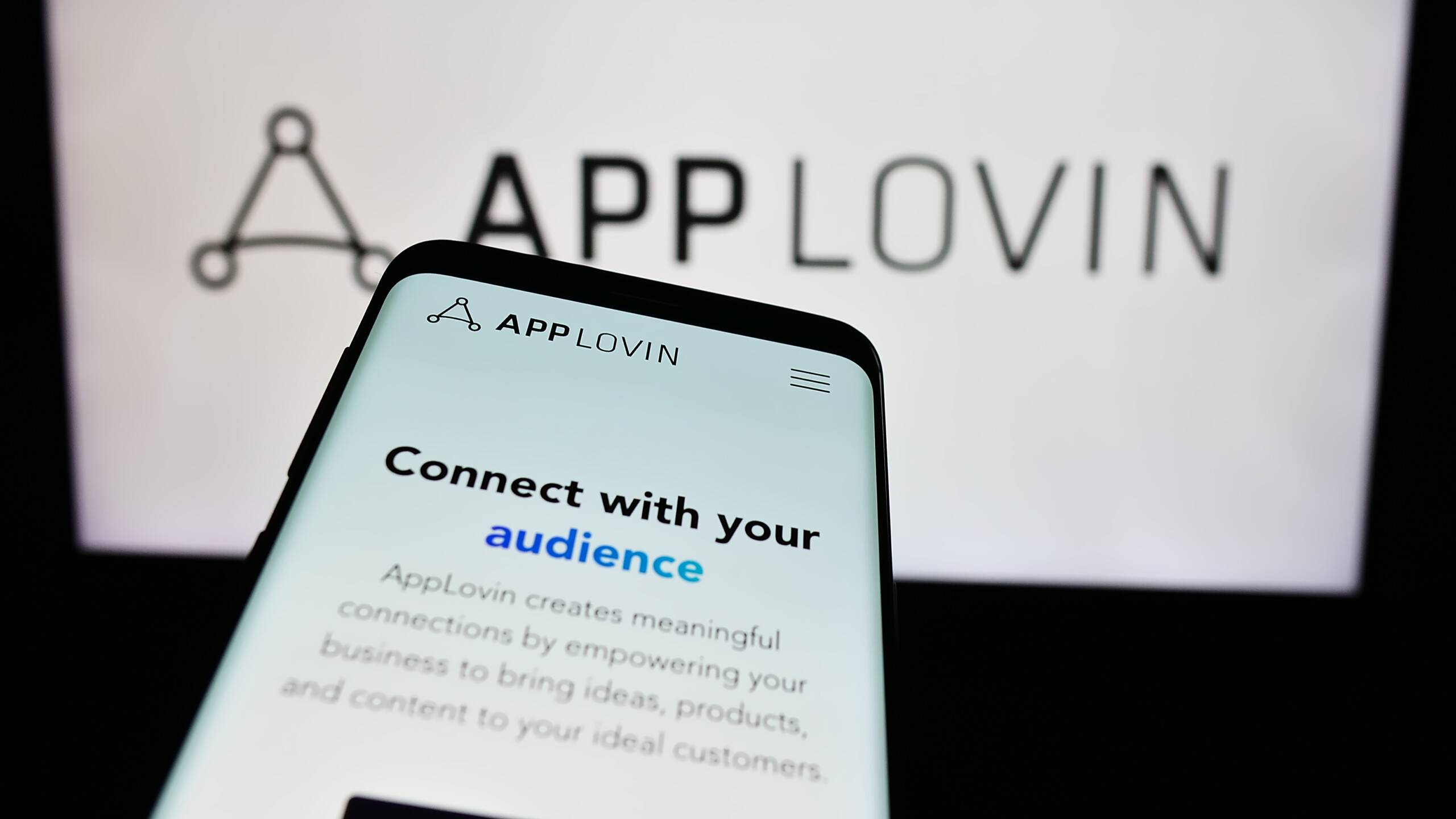 AppLovin wird vom Gaming-Publisher zum KI-getriebenen AdTech-Champion! Jetzt beginnt die E-Commerce-Offensive!