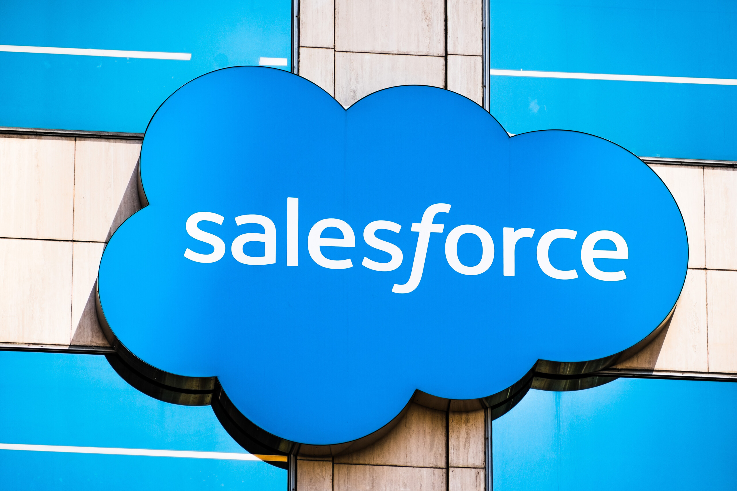 Salesforce investiert 15 Mrd. USD in San Francisco – KI-Offensive mit Signalwirkung Salesforce investiert 15 Mrd. USD in San Francisco – KI-Offensive mit Signalwirkung