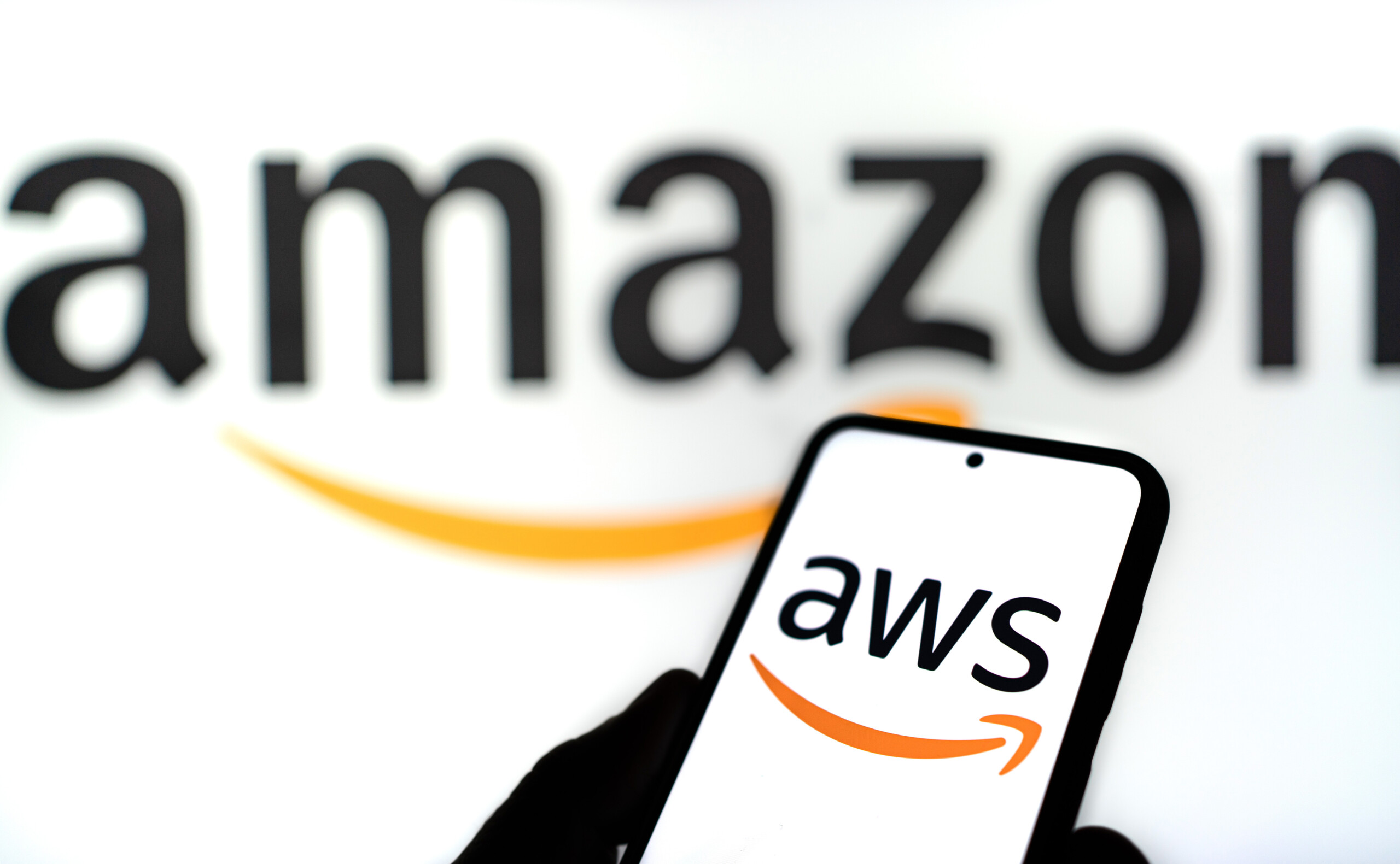 Amazon hebt wieder ab! Wie das Comeback von AWS die Cloud neu entfacht und den Konzern beflügelt!