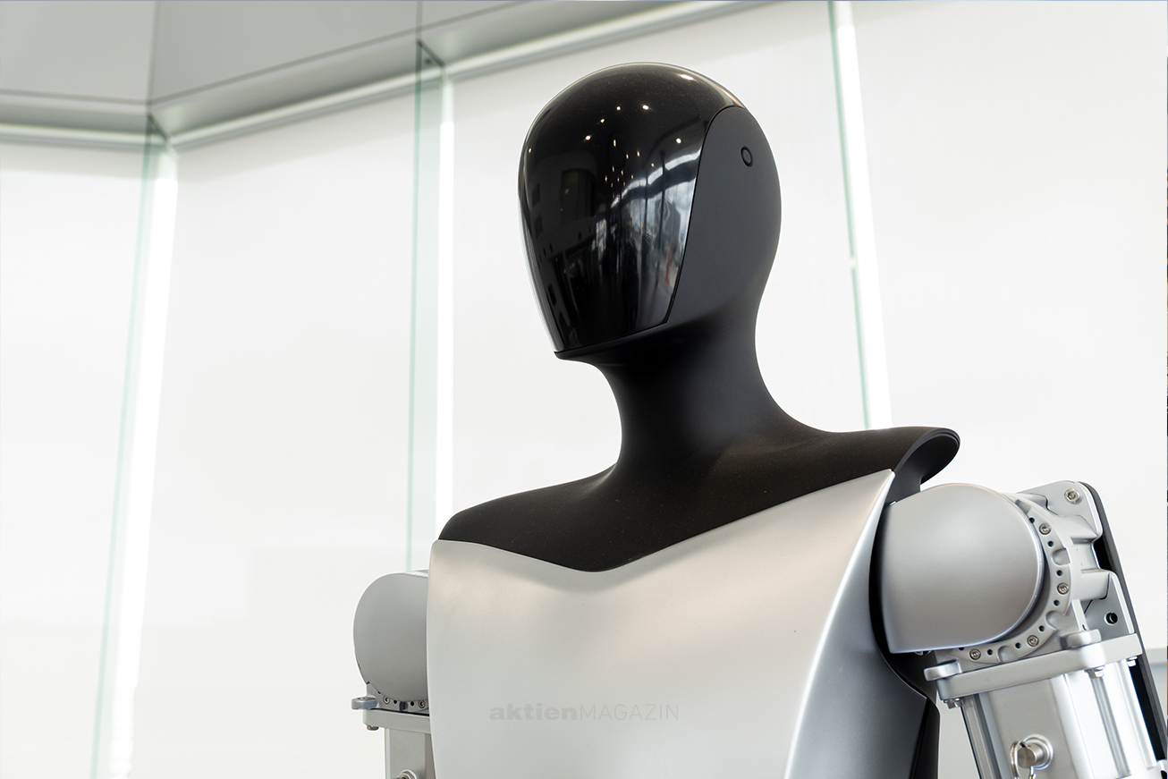 Tesla Inc.: Selbstfahrende Autos und denkende Roboter: Tesla auf der nächsten Evolutionsstufe! Tesla Inc.: Selbstfahrende Autos und denkende Roboter: Tesla auf der nächsten Evolutionsstufe!