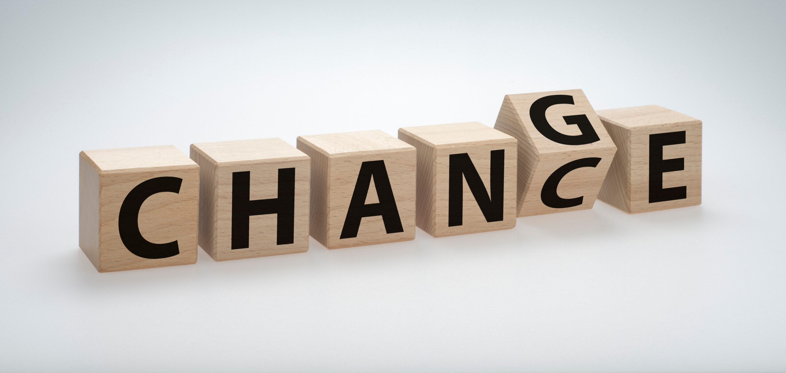 Epochale Zeitenwende: Warum Börsenstratege Ed Yardeni Techaktien (inklusive der Magnificient-7) erstmals seit 2010 nicht mehr übergewichtet