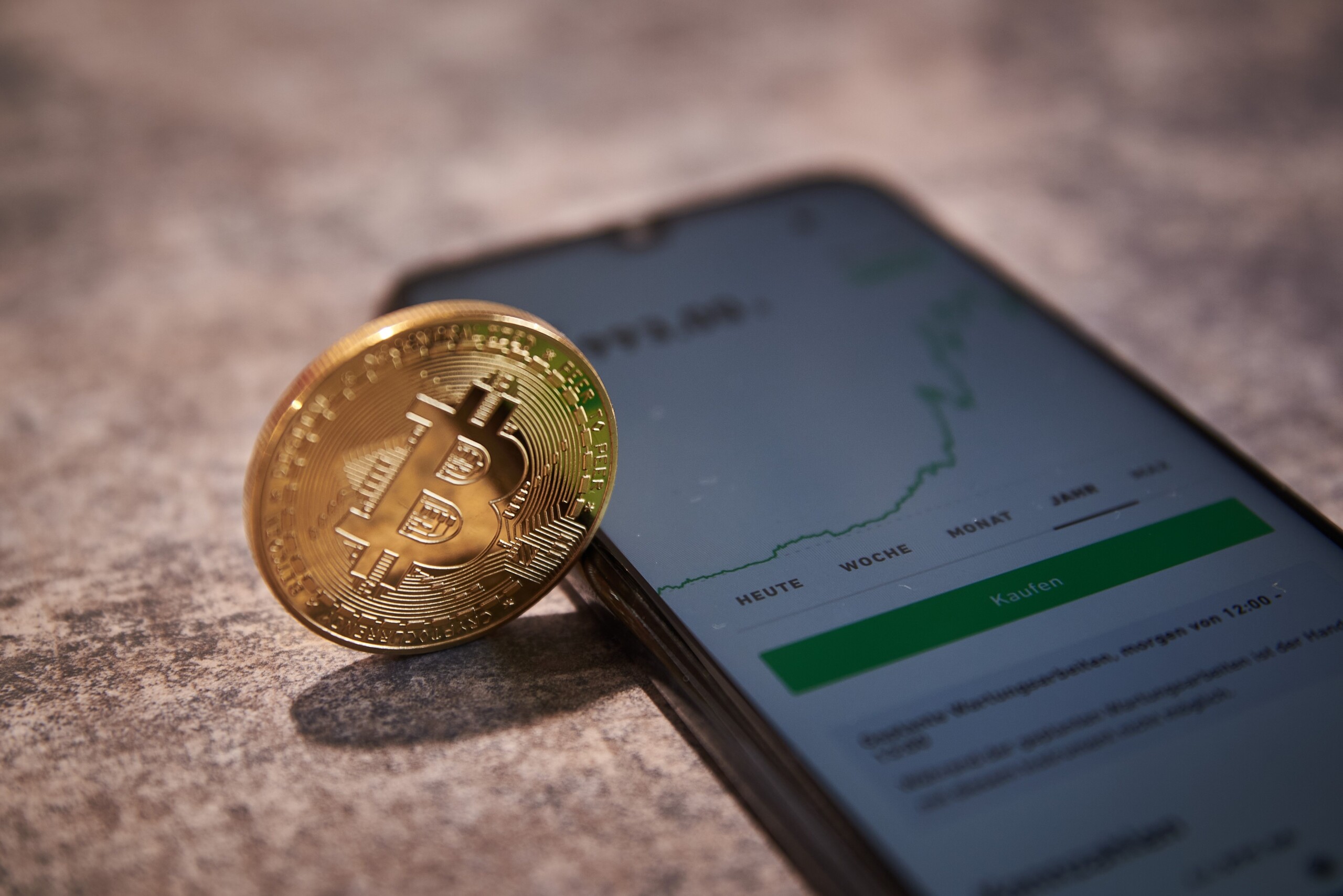 Robinhood dominiert mit Trump-Konten, Social-Trading und Milliarden-Rückkäufen den Markt!