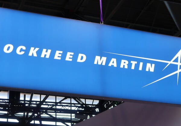 Lockheed Martin im Zentrum des Sturms! Großaufträge, strategische Zukäufe und ein paradoxer Börsentrend!